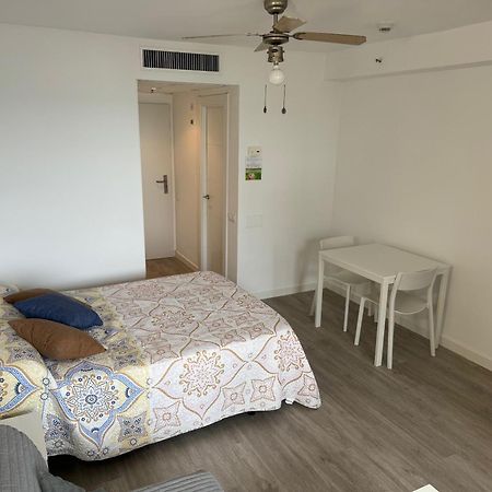 Torremolinos Carihuela 1ª Linea Playa Lejlighed Eksteriør billede
