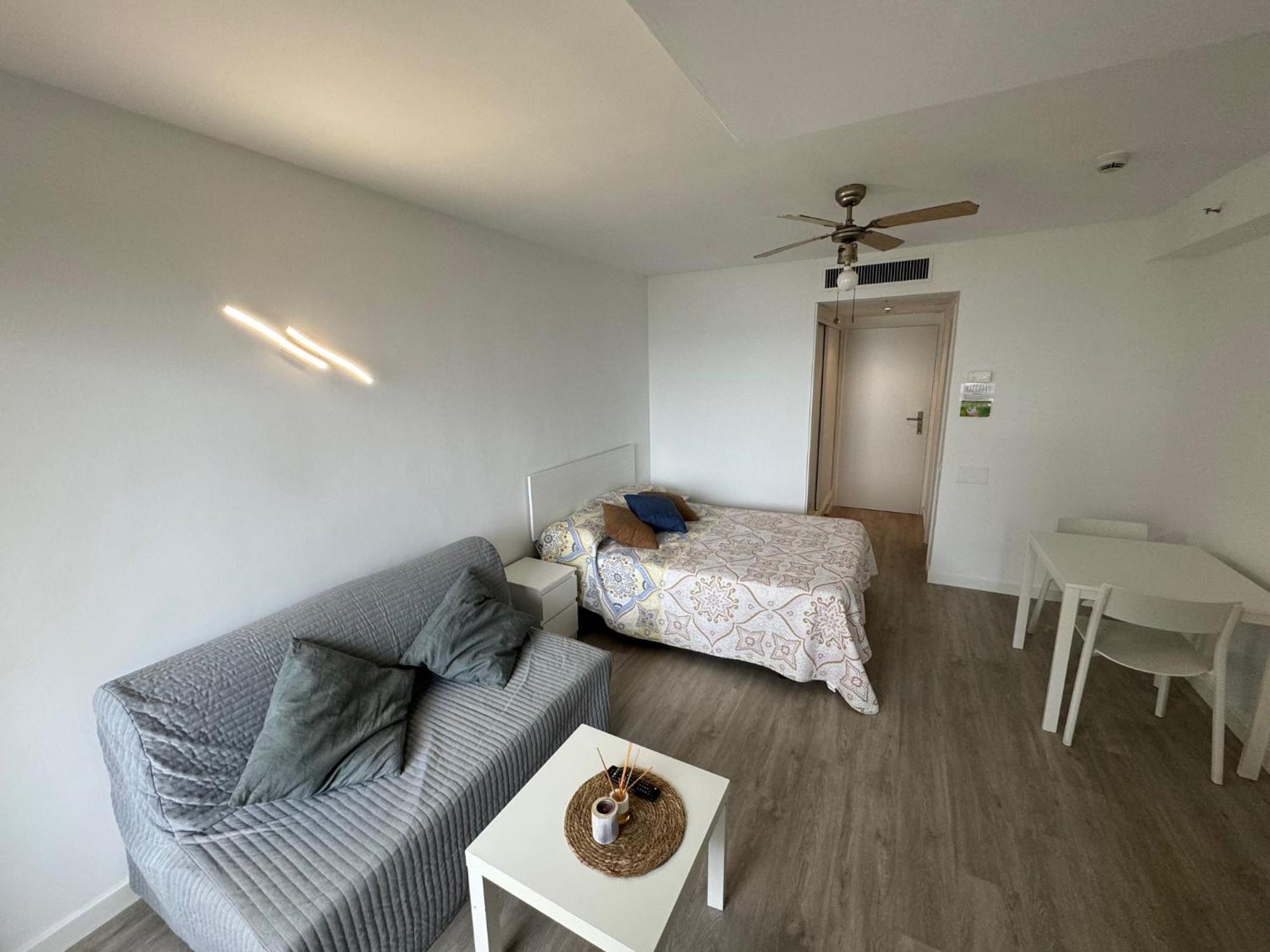 Torremolinos Carihuela 1ª Linea Playa Lejlighed Eksteriør billede